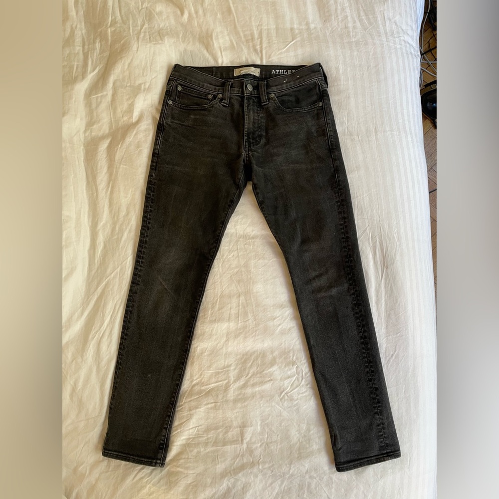 Madewell 29 x 30 Athletic Slim Washed Black/Dark Gray Jeans